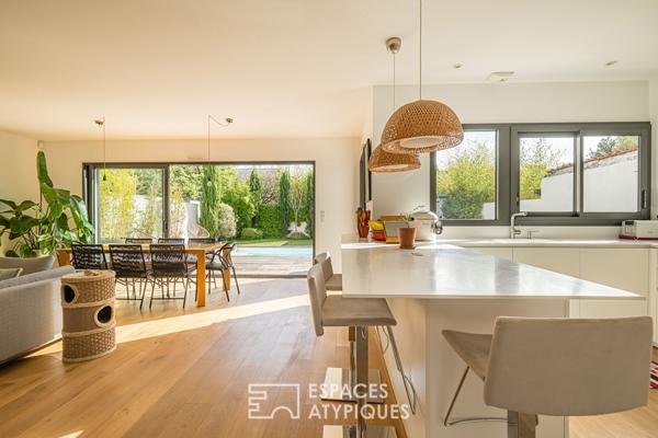 L’harmonie contemporaine au coeur de Caudéran avec piscine et garage