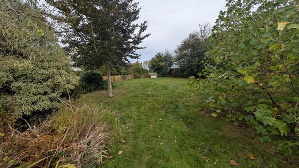 Terrain à Batir à vendre à Trélévern dans les Côtes-d'Armor (22660), ref : VT085-22143