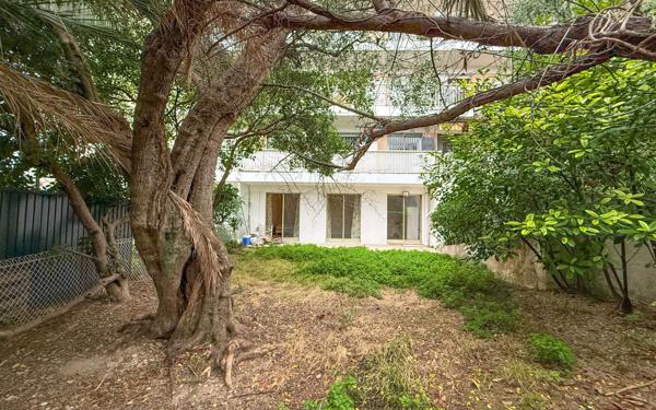 Appartement à vendre    1 pièce • 40 m2 Nice