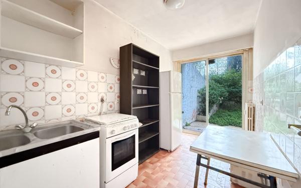 Appartement à vendre    1 pièce • 40 m2 Nice