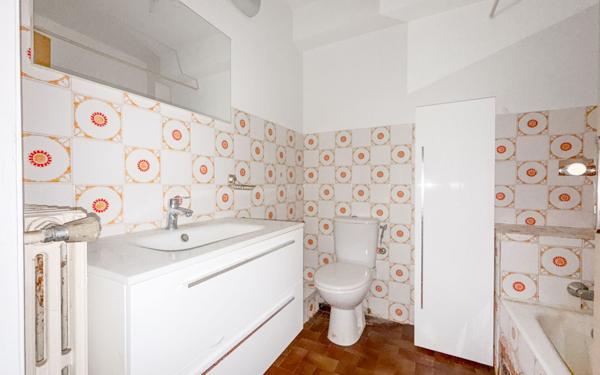 Appartement à vendre    1 pièce • 40 m2 Nice