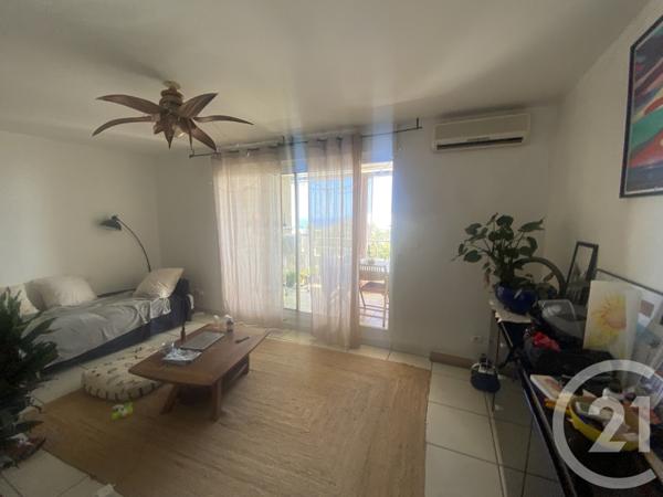 Appartement F3 à vendre  3 pièces - 53,50 m2 ST PAUL - 974