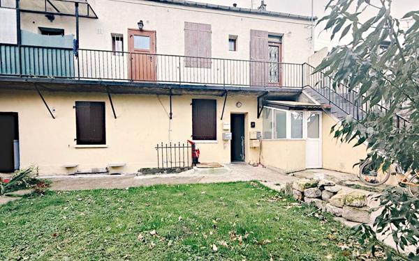 Appartement à vendre    3 pièces • 37,87 m2 Persan