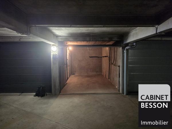 GARAGE - 4 rue Général Jannsen - GRENOBLE