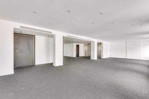 Bureaux à louer à PARIS 75008