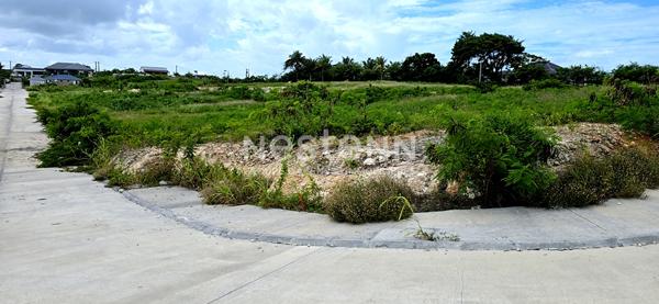 À vendre terrain de 768 m2 constructible à PETIT-CANAL proche de la plage de ANSE MAURICE