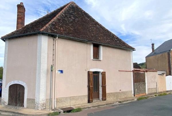 Maison à vendre 8 pièces Proche de VILLENEUVE SUR YONNE8 (89)
