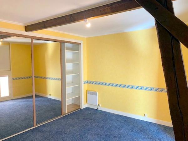 Maison à vendre 8 pièces Proche de VILLENEUVE SUR YONNE8 (89)
