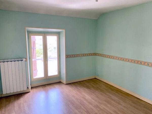 Maison à vendre 8 pièces Proche de VILLENEUVE SUR YONNE8 (89)