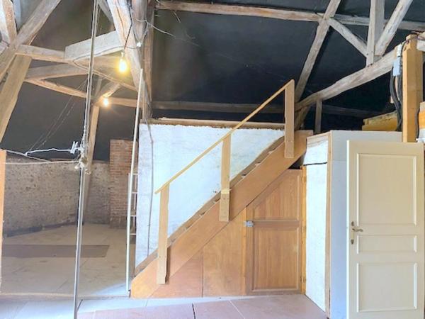 Maison à vendre 8 pièces Proche de VILLENEUVE SUR YONNE8 (89)