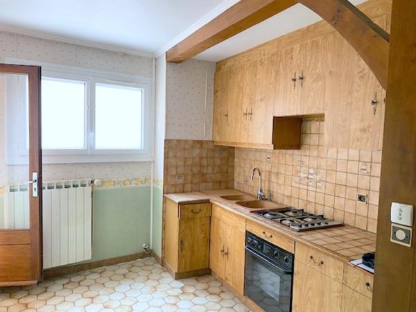 Maison à vendre 8 pièces Proche de VILLENEUVE SUR YONNE8 (89)