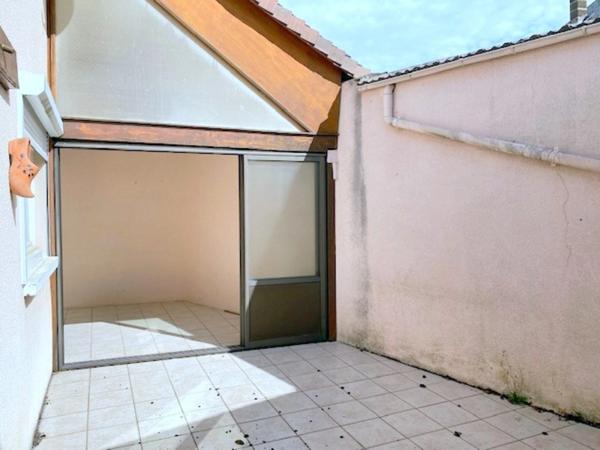 Maison à vendre 8 pièces Proche de VILLENEUVE SUR YONNE8 (89)
