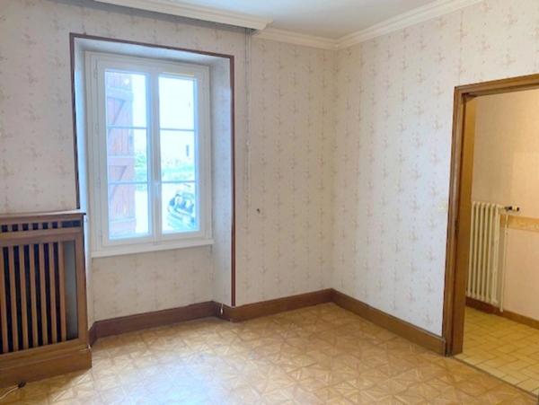 Maison à vendre 8 pièces Proche de VILLENEUVE SUR YONNE8 (89)