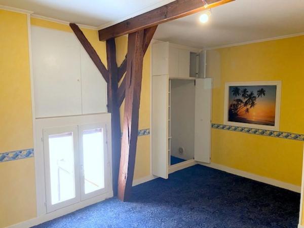 Maison à vendre 8 pièces Proche de VILLENEUVE SUR YONNE8 (89)