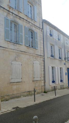 LA COURONNE