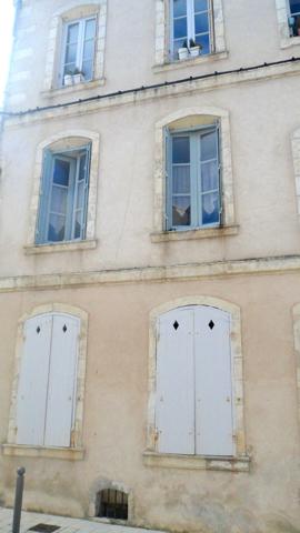 LA COURONNE