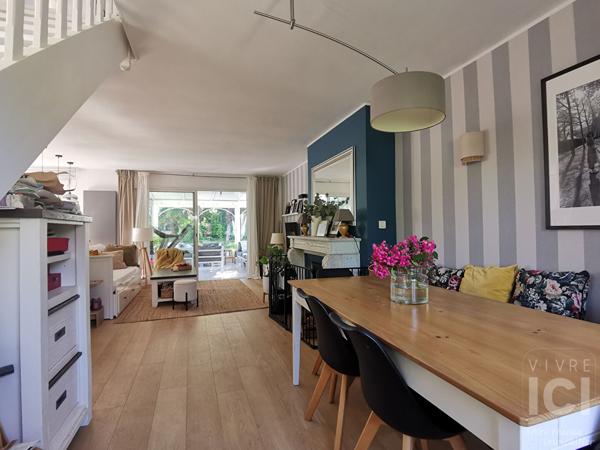 Maison Sautron 7 pièce(s) 145 m2 avec garage jardin et piscine