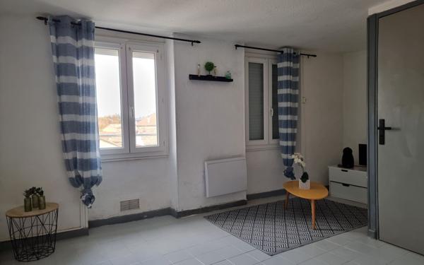 Appartement à louer    1 pièce •  Alès