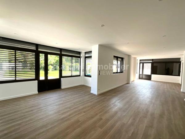 pessac maison 215m2 terrain 732m2, quartier calme, rénovée avec soin.