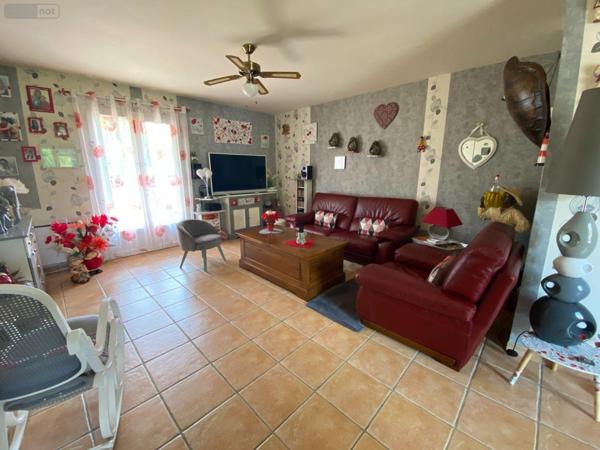 Maison à vendre à Villedieu-sur-Indre dans l'Indre (36320), ref : 1050121