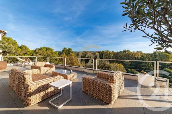 Maison à vendre  10 pièces - 300 m2 UZES - 30