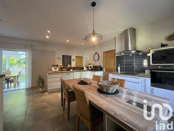 Maison à vendre 4 pièces 154 m² Breuillet