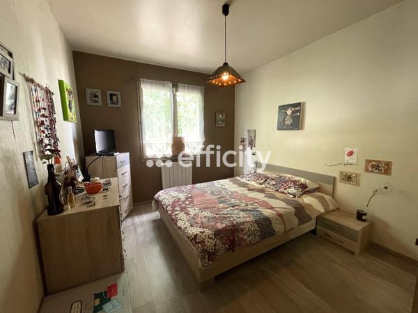 Maison
         6 pièces
        - 158 m² 378 000 € *