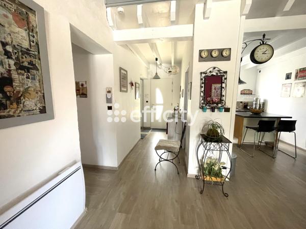 Maison
         6 pièces
        - 158 m² 378 000 € *