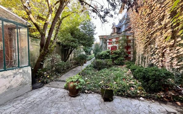 Maison à vendre    4 pièces •  La Rochefoucauld