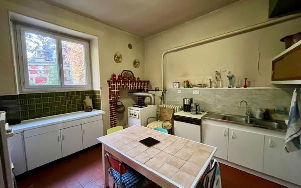 Maison à vendre    4 pièces •  La Rochefoucauld