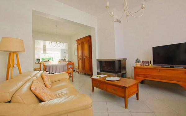 Maison à vendre    6 pièces •  Ham