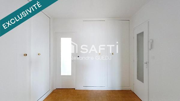 GRAND APPARTEMENT T4 DE 110 M² / PLUSIEURS BALCONS / CAVE / GARAGE EN SUS