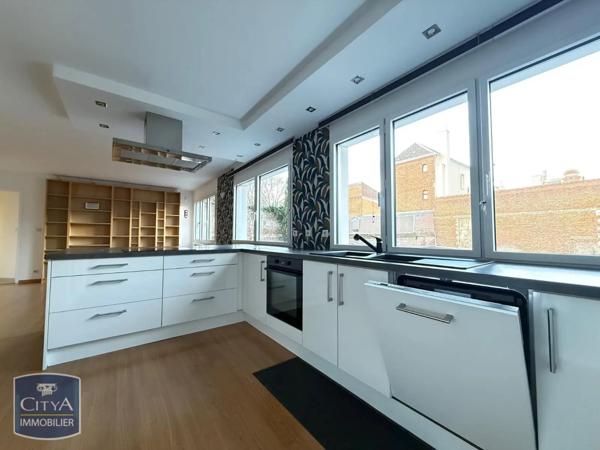 Appartement à louer 3 pièces 100.69m²