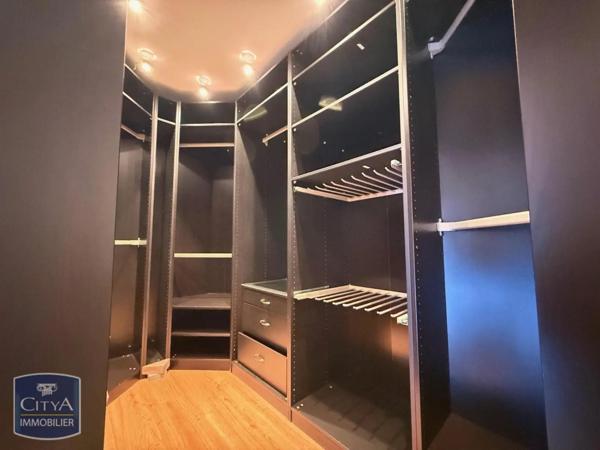 Appartement à louer 3 pièces 100.69m²