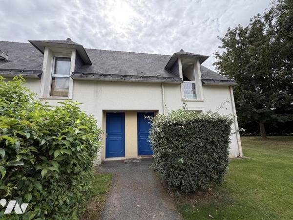BAUD- Appartement T3 en duplex avec terrasse, jardin privatif et deux places de parking