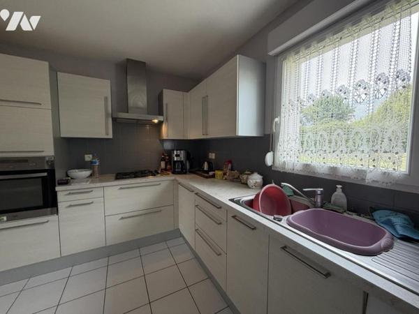 BAUD- Appartement T3 en duplex avec terrasse, jardin privatif et deux places de parking