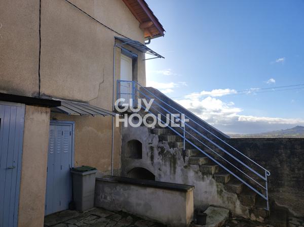 Deux maisons individuelles avec cour commune !