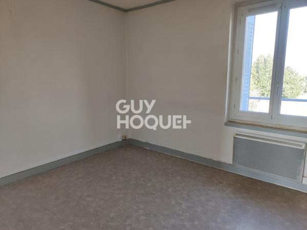 Deux maisons individuelles avec cour commune !