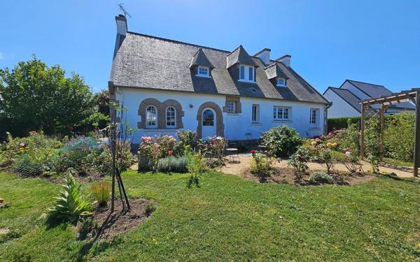 Maison à vendre    6 pièces • 182,20 m2 Trégastel