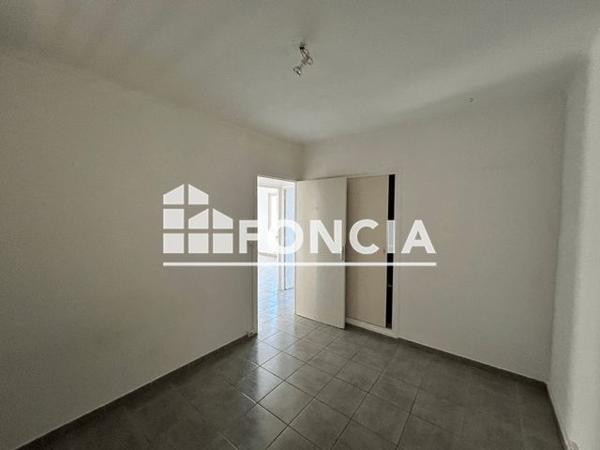 Location Appartement 3 pièces 55.2 m² - 2 RUE DU CERISIER Nimes 30000