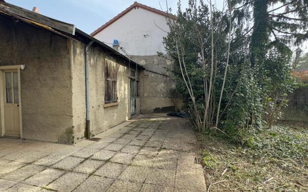 Maison à vendre    4 pièces •  Villeurbanne