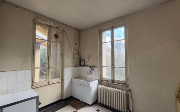 Maison à vendre    4 pièces •  Villeurbanne