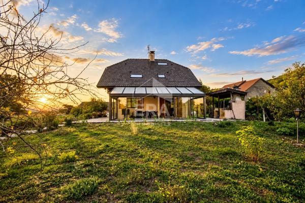 MAISON INDIVIDUELLE 141 m² ? TERRAIN 1 335 m² ? VUE DÉGAGÉE SUR HARAS ? DOUVAINE t'es à