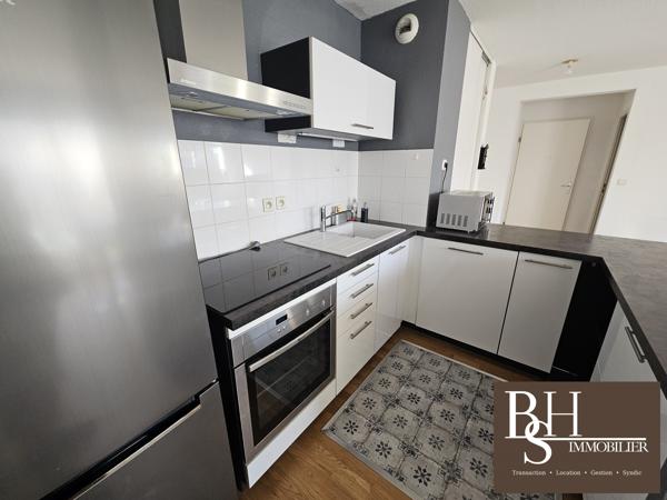 Poitiers EST, appartement de type 2 d'environ 44 m² avec parking et terrasse