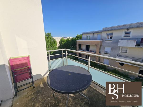 Poitiers EST, appartement de type 2 d'environ 44 m² avec parking et terrasse