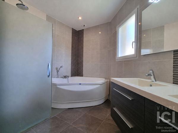 Maison Sautron 3chb de plain-pied 105M² - hyper bourg