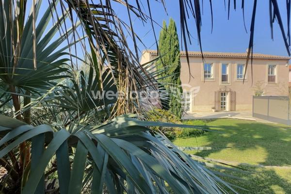Maison à vendre 5 pièces de 200 m² à Istres