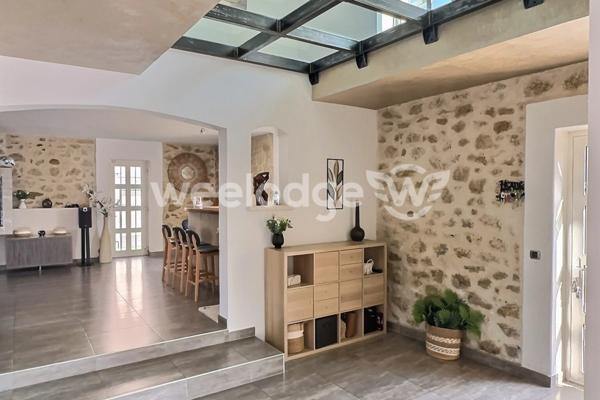 Maison à vendre 5 pièces de 200 m² à Istres