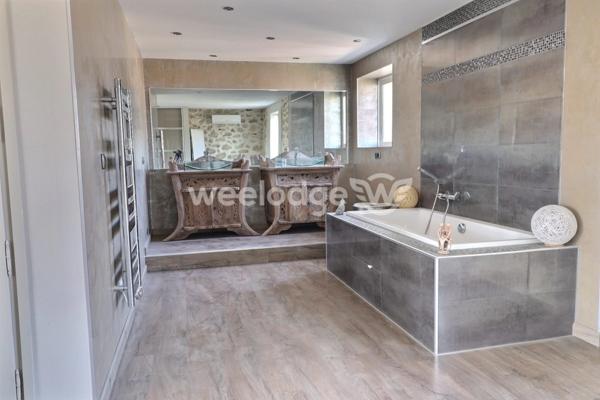 Maison à vendre 5 pièces de 200 m² à Istres