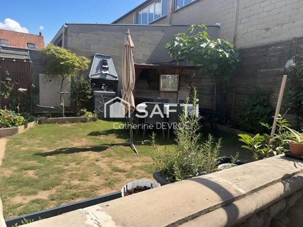 Maison familiale avec jardin, au calme.